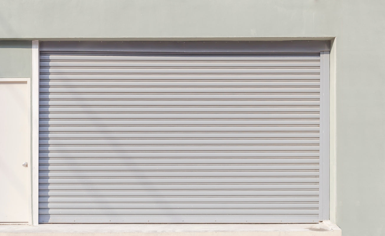 Advantages of Installing Roll Doors in Businesses